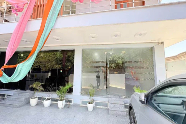 Property entrance, Fabhotel Wincrest Residency, Gautam Buddha Nagar