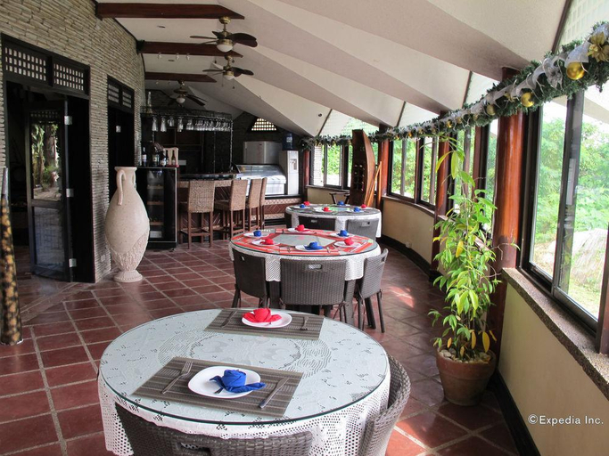Food & Drinks, Utopia Resort & Spa, Puerto Galera