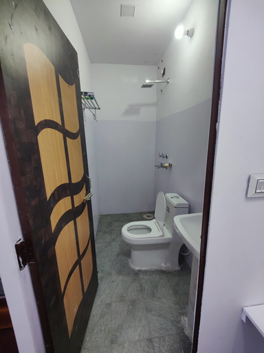 Bathroom, Triyuginarayan Maangal Resort, Rudraprayag