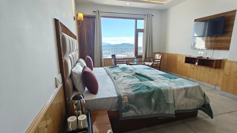 Bedroom 2, Sunrise Villa, Shimla