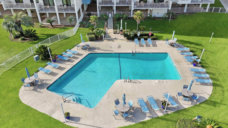 Pool 5, Compass Point 109 & Lagoon View, Baldwin