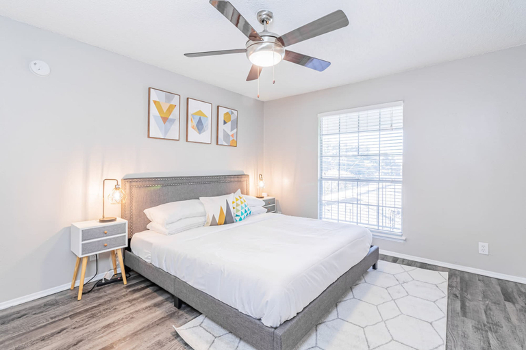Room 3, Soco 1BR Suite King bed Close to Downtown w Pool, Travis
