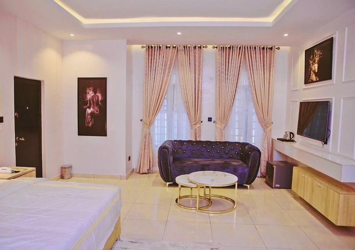 Bedroom 1, El Castillo Pretigious Hotel, Eti-Osa