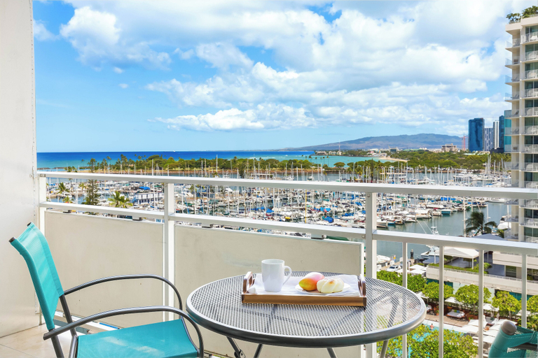 Exterior 5, Ocean-marina Sunset Views Condo With Full Kitchen at Ilikai Hotel by Beach, Honolulu