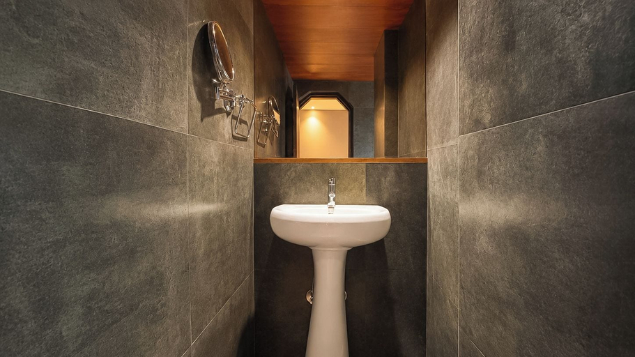 Bathroom 3, Sumitel Vista 800m from Mall Road, Darjiling