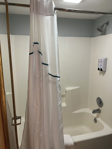 Bathroom 4, HomeTowne Studios by Red Roof Amarillo West, Potter