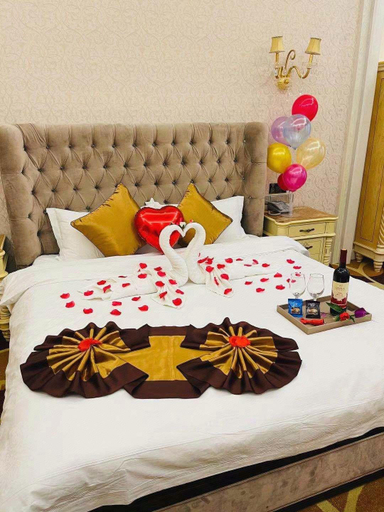 Bedroom 2, Landison International Hotel, Xining
