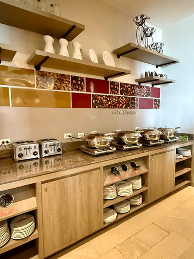 Food & Drinks 5, Hampton Inn by Hilton Durango, Durango