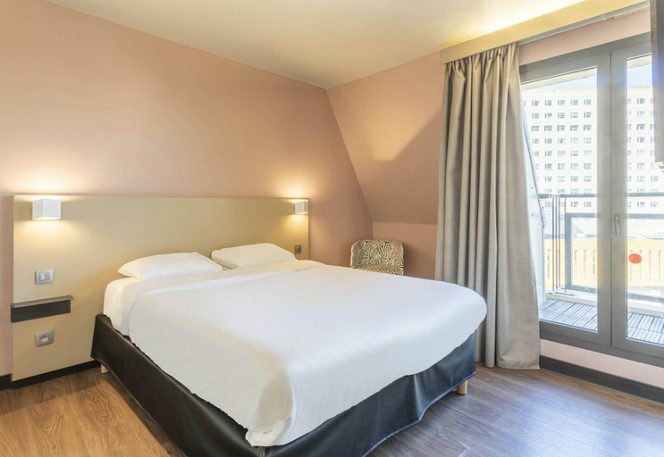 Bedroom 2, B&B HOTEL Marseille Centre La Timone, Bouches-du-Rhône