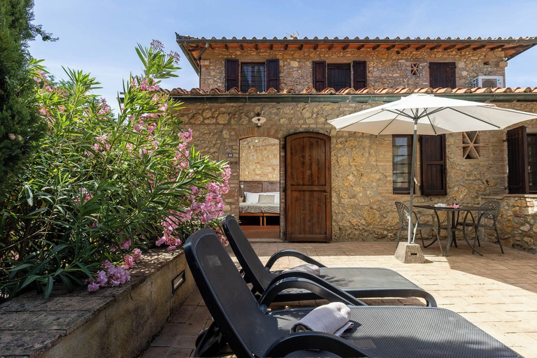 Exterior & Views 2, Casanova di Pescille, Siena
