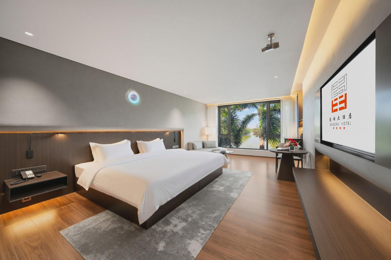Bedroom 5, Donghu Grand Hotel, Jieyang