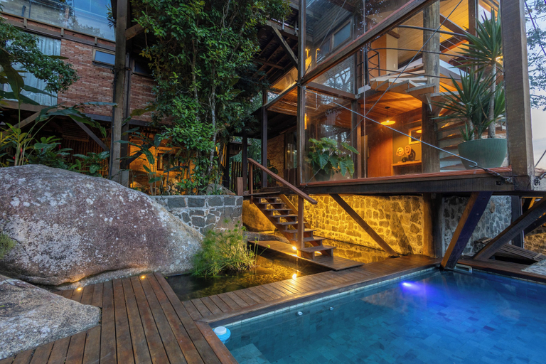 Pool 5, Residencial Cambaquara 4, Ilhabela