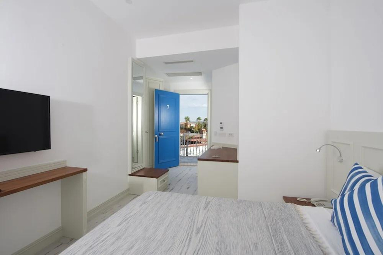 Bedroom 3, Rhodium Hotel, Çeşme