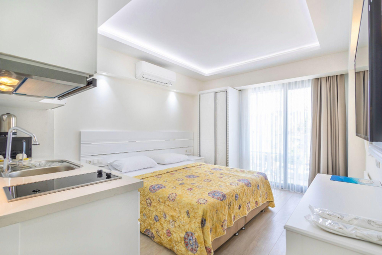 Bedroom 4, Princess Kinli Suites Hotel, Marmaris
