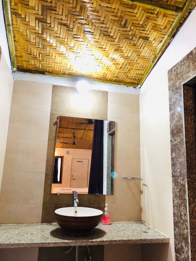 Bathroom 3, The Paradise Retreat, Ahmadnagar