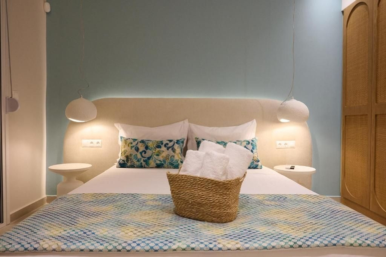 Room 5, Perea Fiore Suites, Central Macedonia