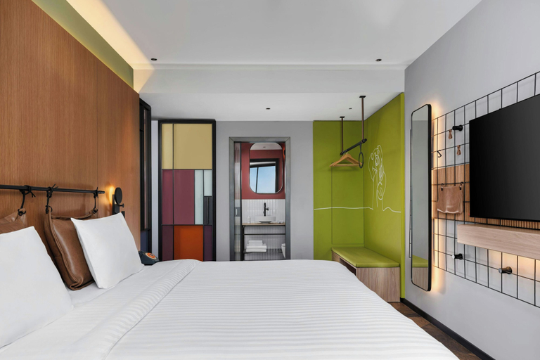 Room 4, Moxy Izmir, Konak