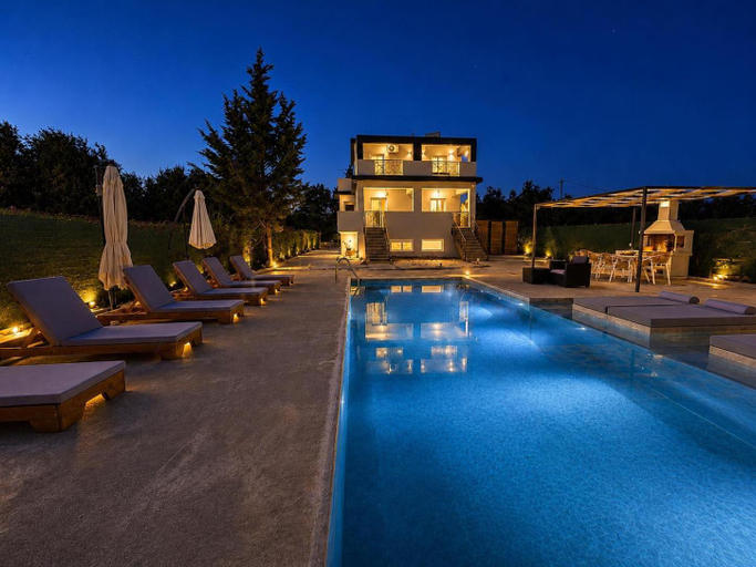 Sport & Beauty 1, Paloma Mansion- Villa with Private Pool Embraced by Nature By Villa Mana Gers, Ionian Islands