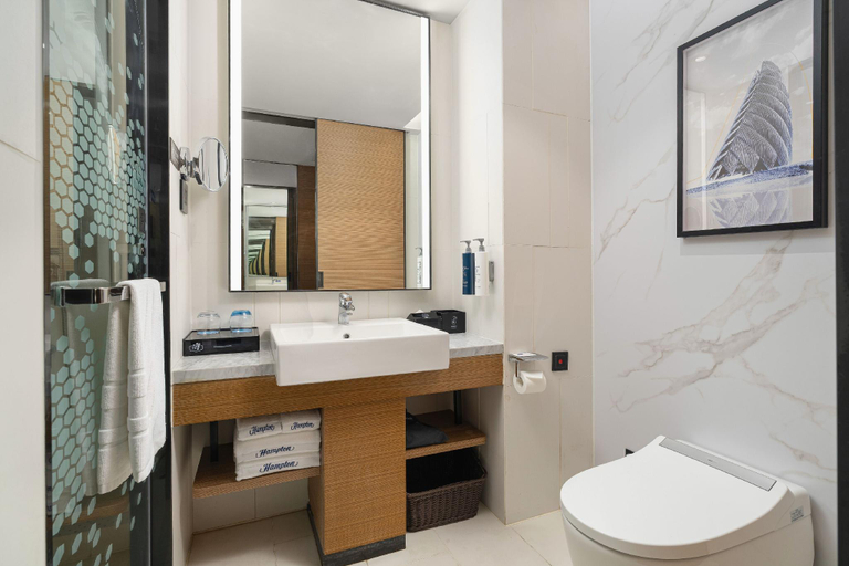 Bathroom 3, Hampton by Hilton Chengdu Kuanzhai Alley, Chengdu