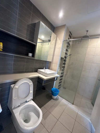 Bathroom 4, The Robertson 2B with Netflix,Bukit Bintang,KLCC, Kuala Lumpur
