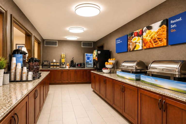 Food & Drinks 5, Comfort Inn Tupelo Central, Lee