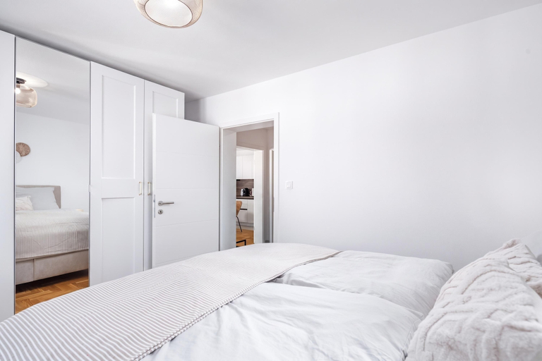 Room 4, Apartment LOLA, Medulin