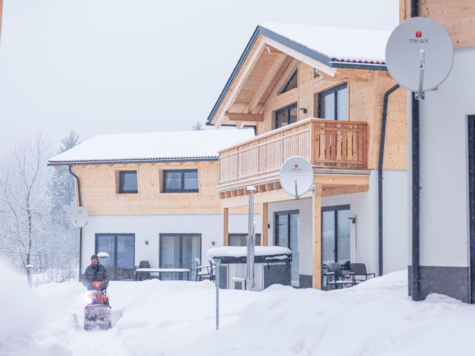 Exterior view 5, Chalet in St. Englmar with Private Sauna & Hot Tub, Straubing-Bogen