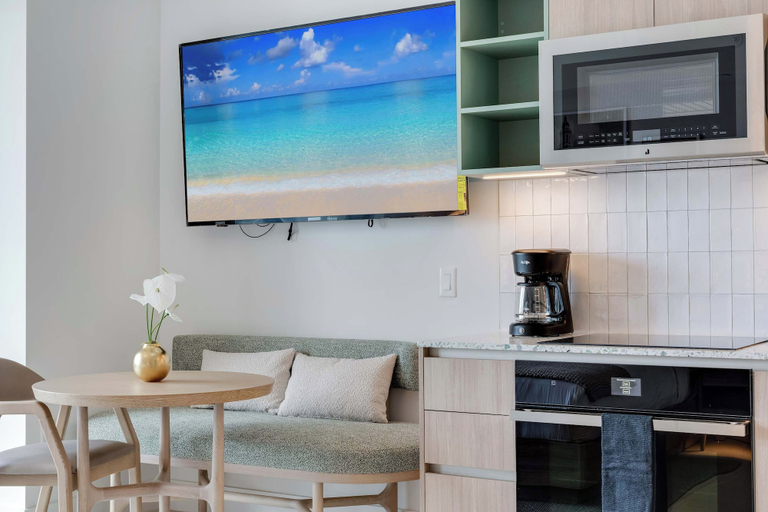 Interior 2, Bellini Breeze - Cozy, Central Miami, Pool and Gym, Miami-Dade