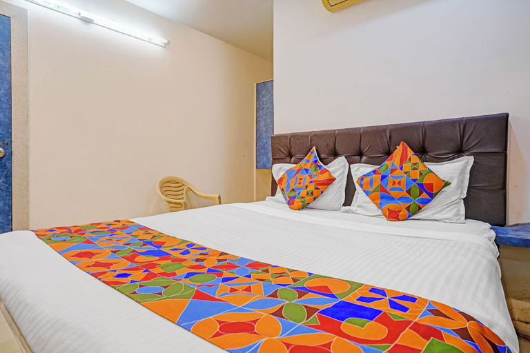 Room 3, Fabhotel Sai Seva, Nashik