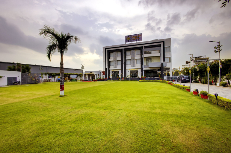 Exterior 2, Cozzet Alwar, Alwar