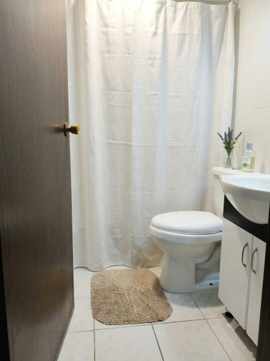 Bathroom 4, Kokomos Hotel & Restaurant, Mabalacat