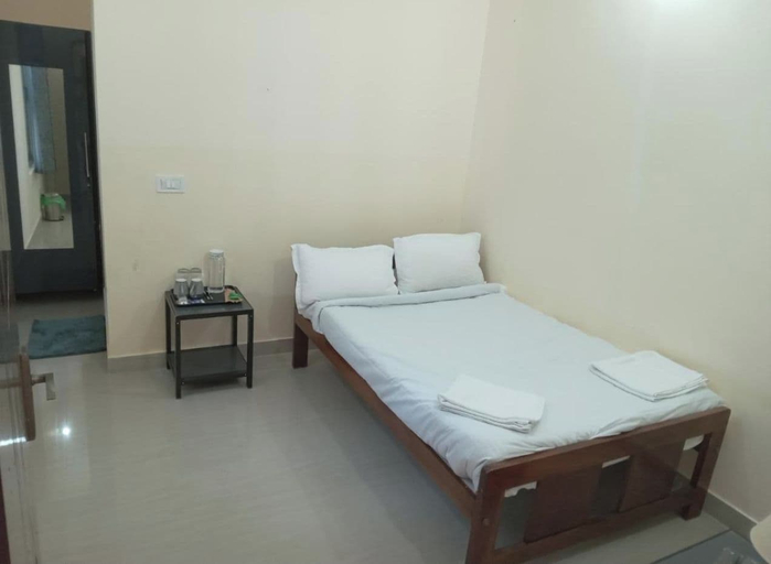 Room 4, Bougain Villa Mekeri, Kodagu
