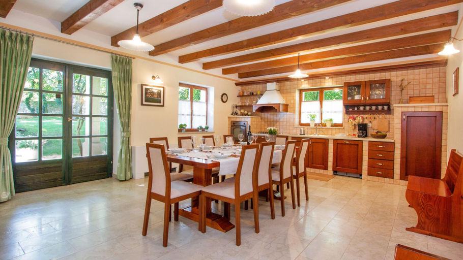 Food & Drinks 4, Villa Kringa by Villas Guide, Tinjan