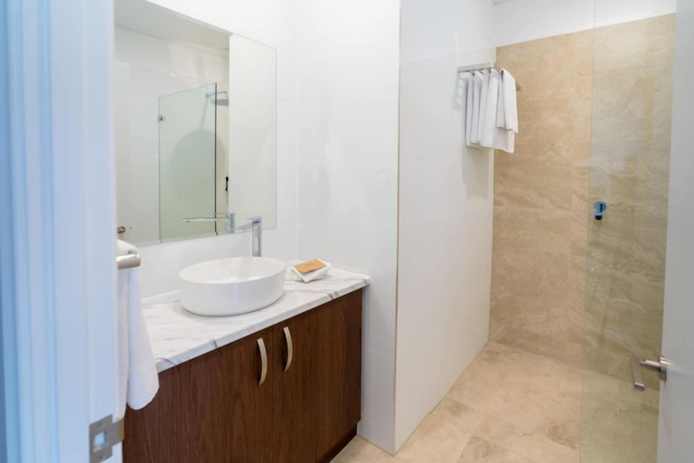 Bathroom 4, Serafino McLaren Vale, Adelaide
