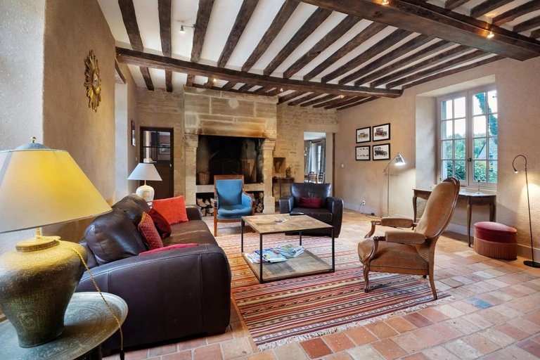 Living room 5, Elegant Manor Retreat Normandy, Calvados