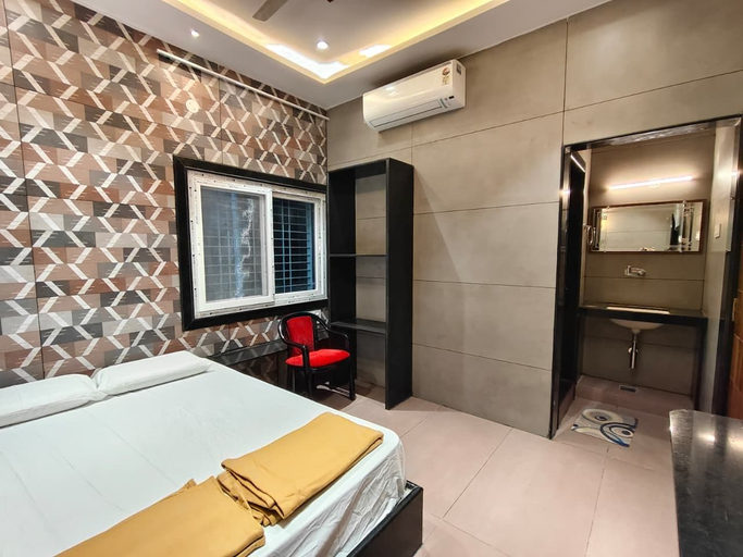 Room 2, Srivara Grand Mantralayam, Raichur