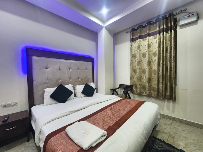 Room 4, Oly Saffron Near New Delhi Railway st., Delhi