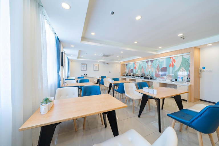 Food & Drinks 5, Hanting Hotel Shanghai Hangtou Metro Station, Shanghai
