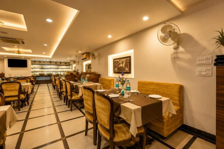 Food & Drinks 5, La-Sapphire Hotel, Delhi