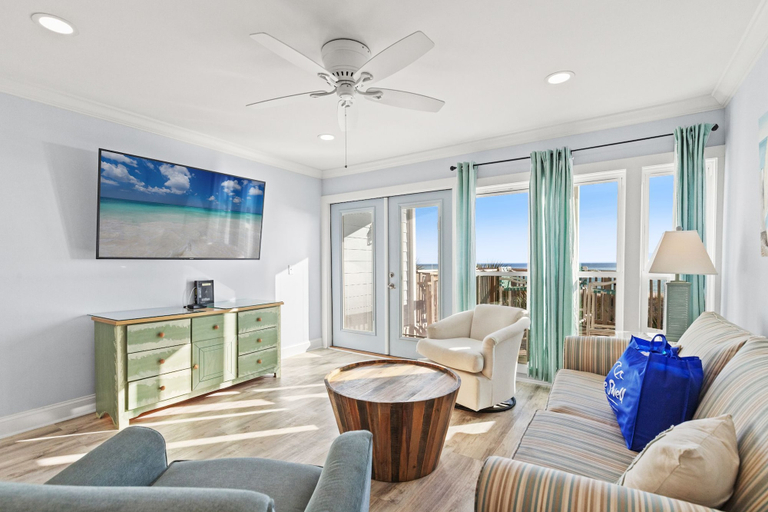 Primary image, Go-jo Getaway! Coastal Comfort, 2BR Beachfront Townhouse, Sleeps 6, Bay