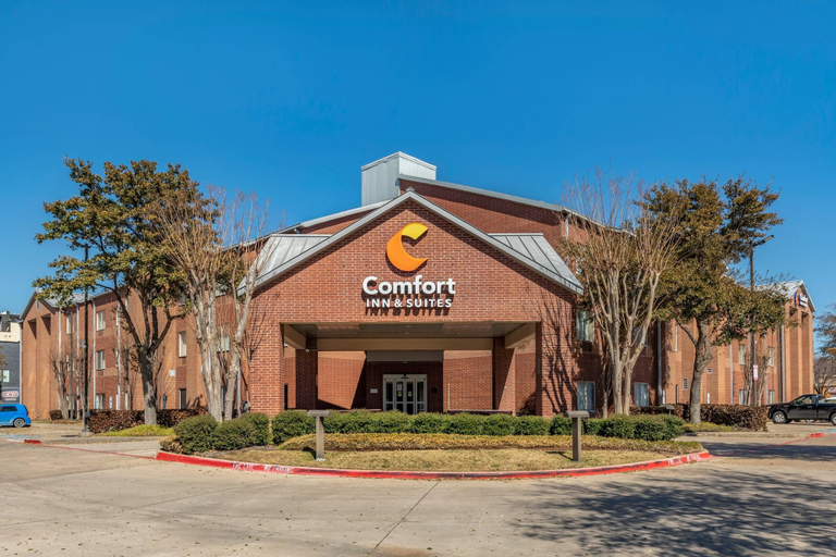 Exterior & Views 1, Comfort Inn & Suites North Dallas - Addison, Dallas