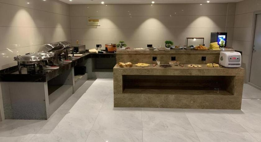 Food & Drinks 5, Green Tree Inn Zhenjiang Jiepai Town, Zhenjiang