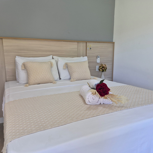 Room 2, Pousada Sky Dream-Beira Mar- By LVF, Porto Seguro