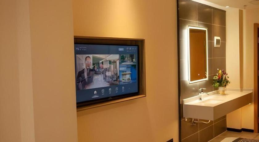 Bathroom 3, Shell Hotel Shanxi Xinzhou Wuning County Fengwu Square, Xinzhou