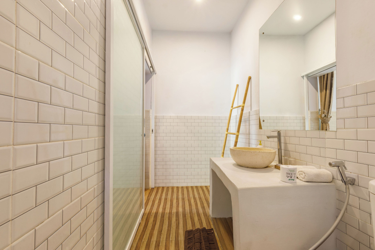 Bathroom 4, Agung Wiwin Homestay & Restaurant, Badung