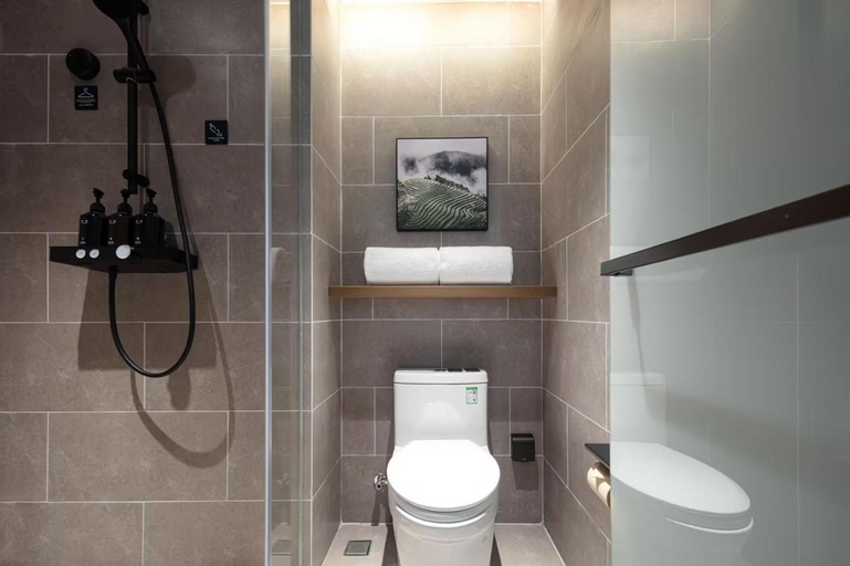 Bathroom 2, Atour Hotel Shanghai Chongming Dongtan Business Plaza, Shanghai
