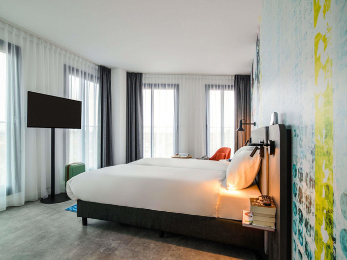 Bedroom 4, ibis Styles Delft City Centre, Delft