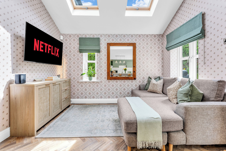 Living area 4, 31 Old Chester Road, Cheshire West and Chester