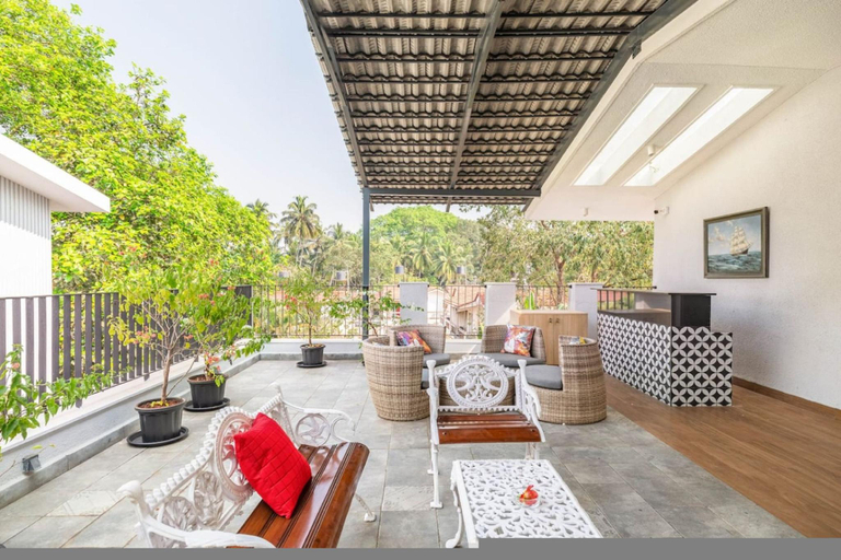 5, Lux 5BR Villa in Anjuna, Perfect for Groups | Aria, North Goa