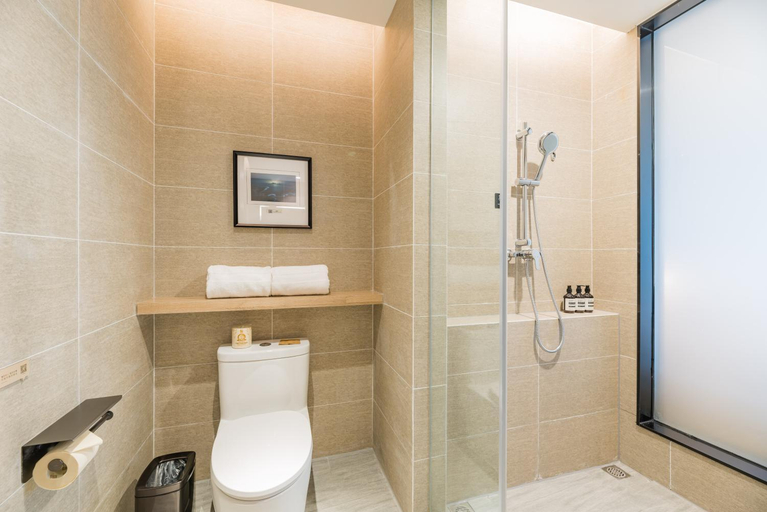 Bathroom 3, Atour Hotel Ningbo International Convention and Exhibition Center, Ningbo